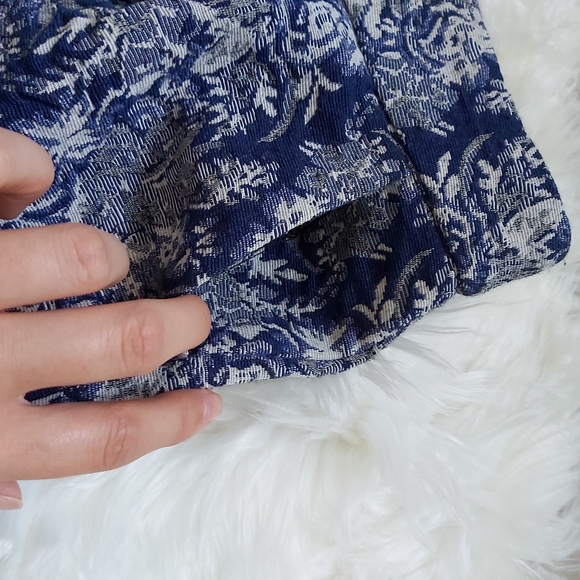 Floral OASAP upholstery fabric blue shorts - Picture 4 of 9